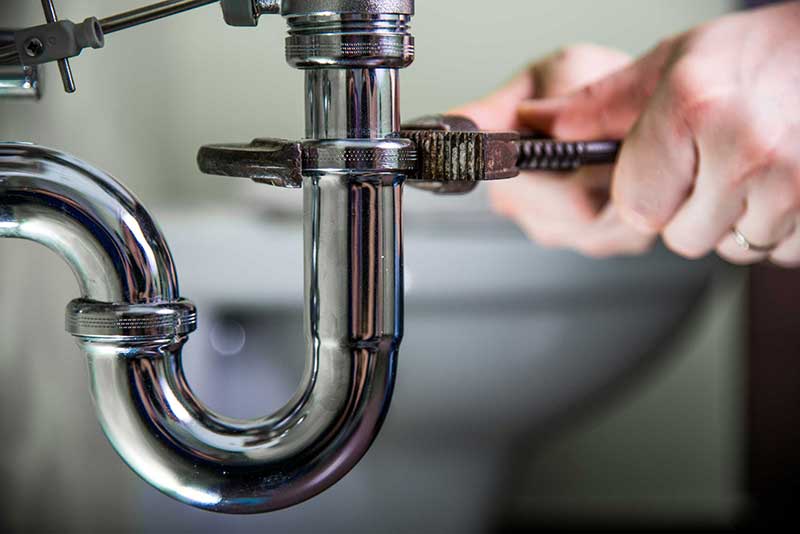 Carpenters,Plumbers,Painters ...